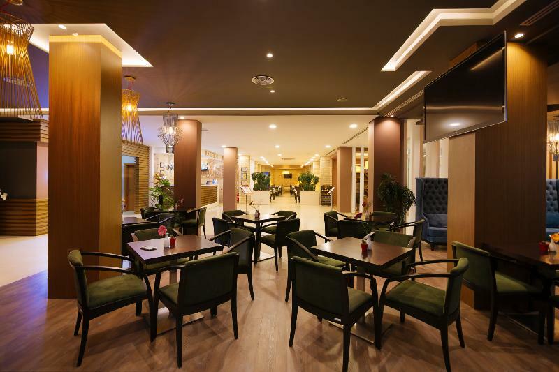 Akileda Hotel Драч Екстериор снимка