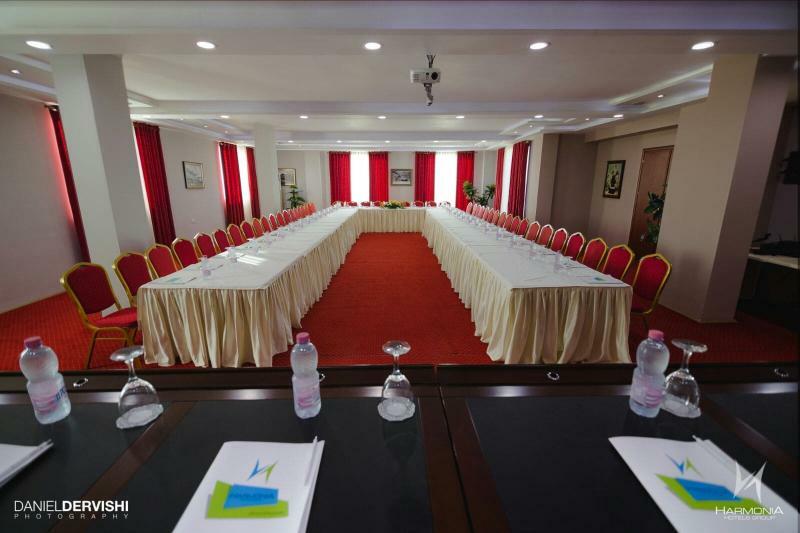 Akileda Hotel Драч Екстериор снимка