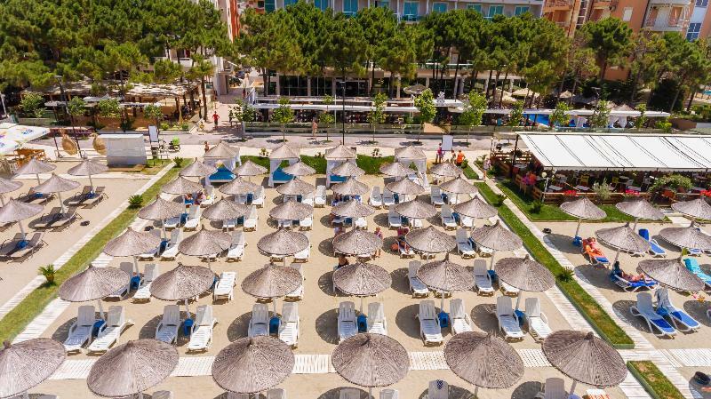 Akileda Hotel Драч Екстериор снимка